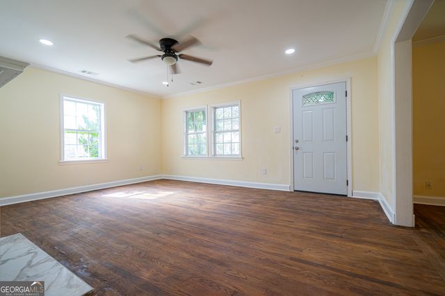 466 Lake Drive, Hapeville, GA 30354