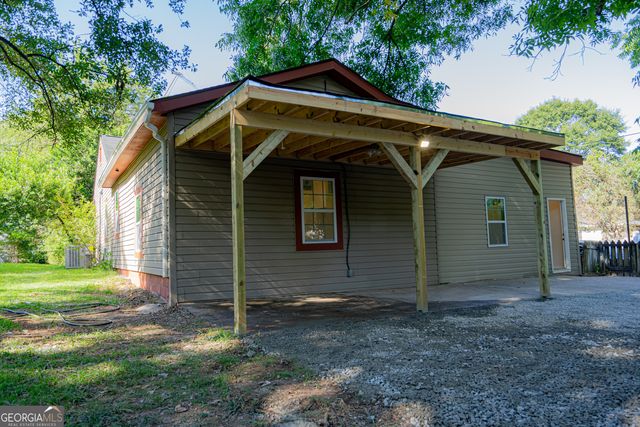 466 Lake Drive, Hapeville, GA 30354