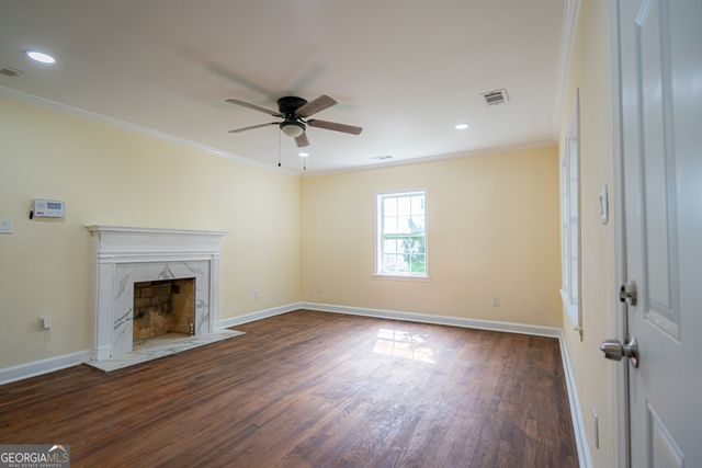 466 Lake Drive, Hapeville, GA 30354