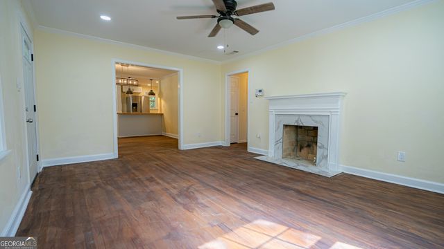 466 Lake Drive, Hapeville, GA 30354
