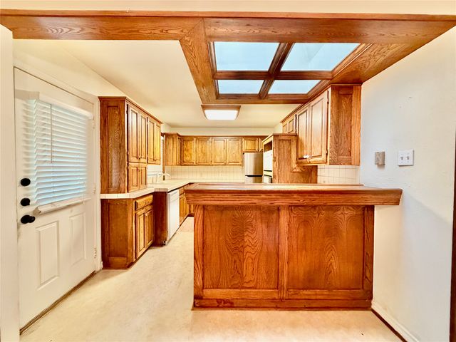 10239 San Juan Avenue, Dallas, TX 75228