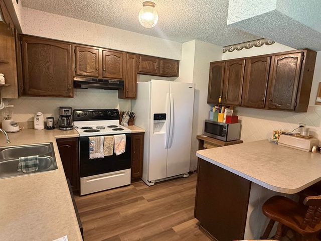 1920 E Fairchild St, Park City, KS 67219
