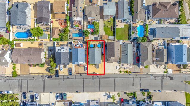 212 Eisenhower Avenue, Ortley Beach, NJ 08751