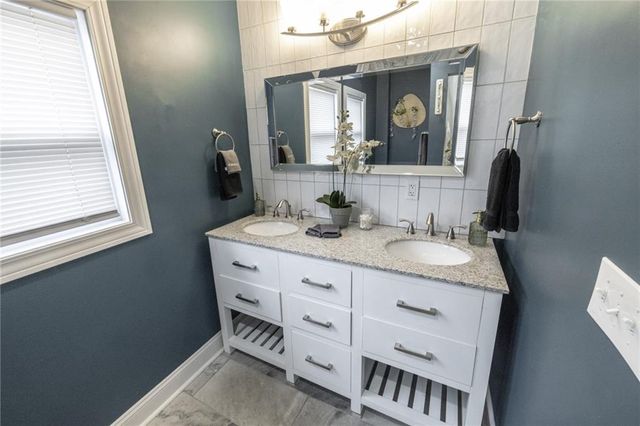 2710 Paseo Boulevard, Kansas City, MO 64109