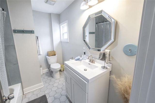 2710 Paseo Boulevard, Kansas City, MO 64109