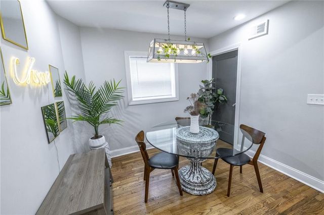 2710 Paseo Boulevard, Kansas City, MO 64109