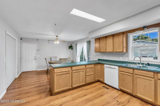1240 Broadway Boulevard, Toms River, NJ 08757