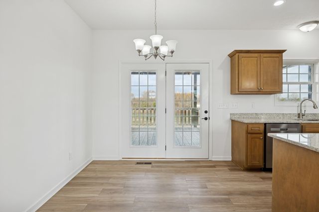 125 Makinley Dr, Lafayette, TN 37083