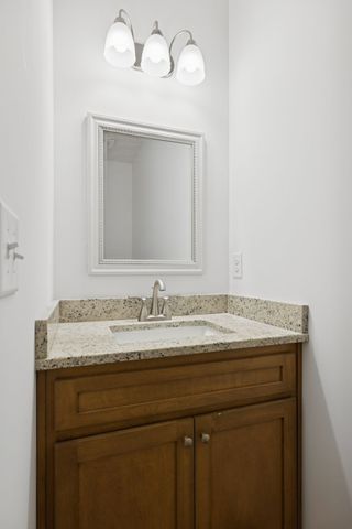 125 Makinley Dr, Lafayette, TN 37083