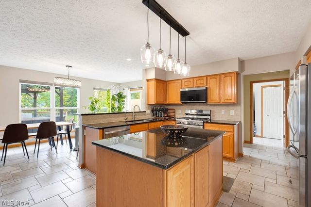 8874 Oliver Court, North Ridgeville, OH 44039
