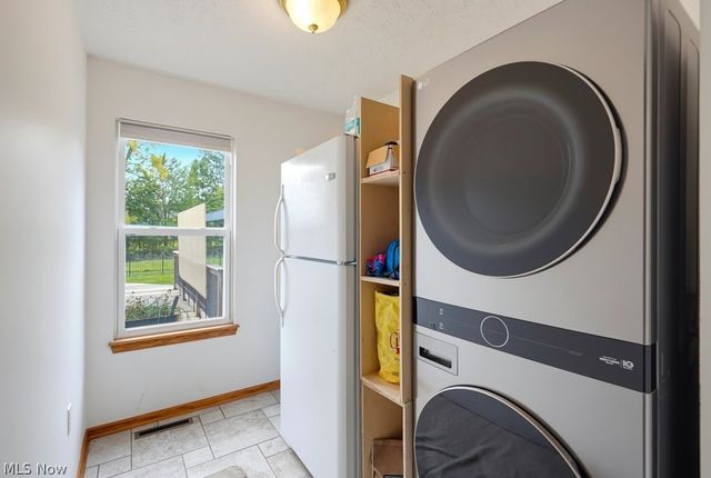 8874 Oliver Court, North Ridgeville, OH 44039
