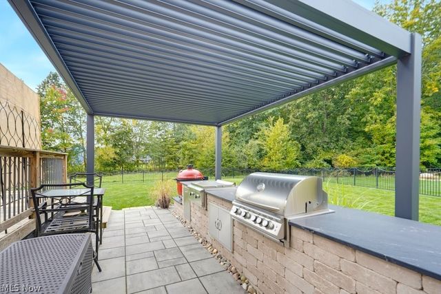 8874 Oliver Court, North Ridgeville, OH 44039