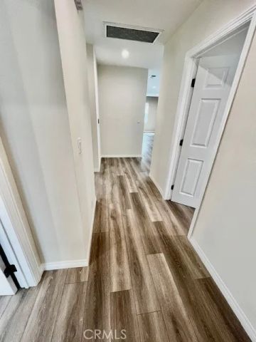 2002 W 106th, Los Angeles, CA 90047