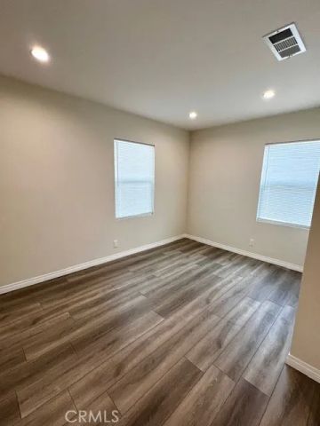 2002 W 106th, Los Angeles, CA 90047