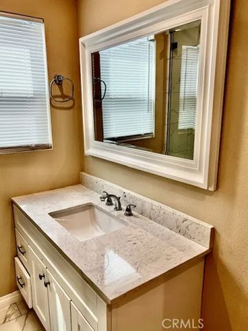 2002 W 106th, Los Angeles, CA 90047