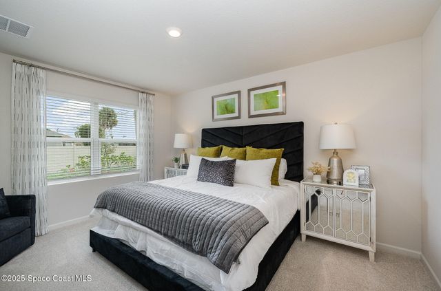 207 Lafleur Street SW, Palm Bay, FL 32908