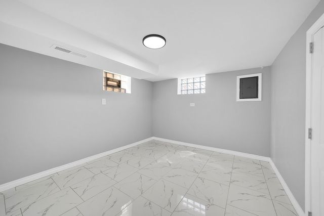 7826 S Christiana Avenue, Chicago, IL 60652