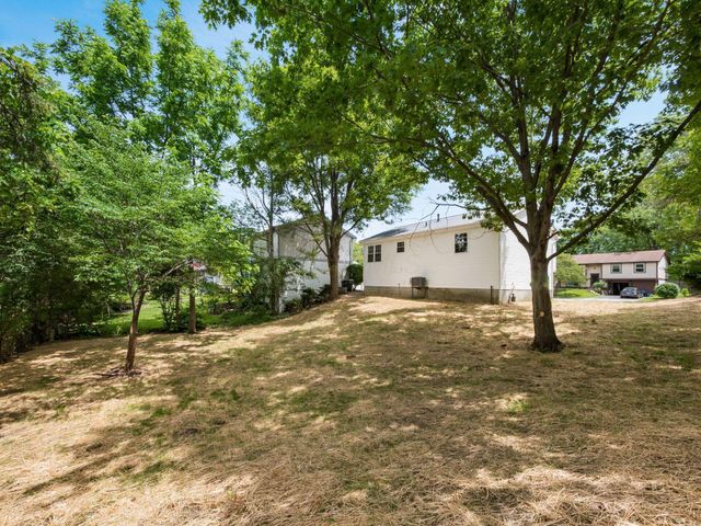 3975 Leather Stocking Trail, Columbus, OH 43230