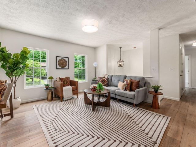3975 Leather Stocking Trail, Columbus, OH 43230