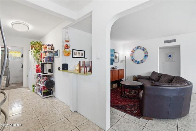 1441 E DIAMOND Street, Phoenix, AZ 85006