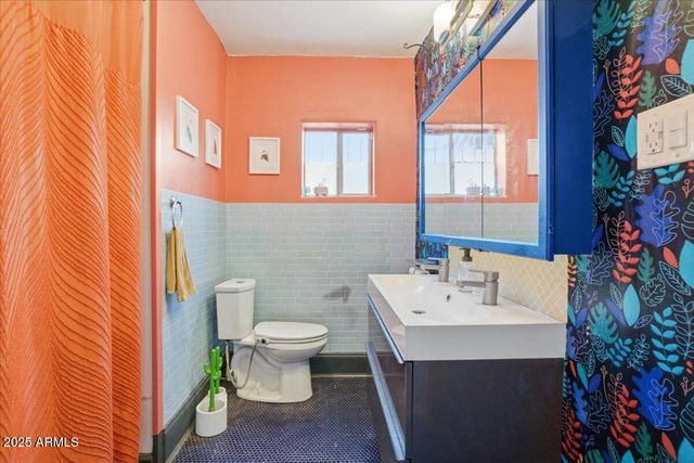 1441 E DIAMOND Street, Phoenix, AZ 85006