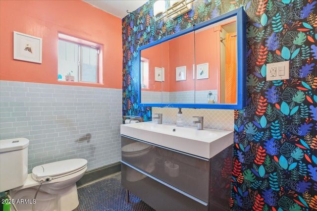 1441 E DIAMOND Street, Phoenix, AZ 85006