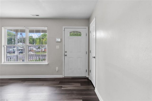 238 Poplar AVE, Newport News, VA 23607