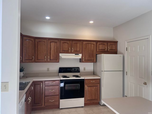 1666 Edgebrooke Court, Goshen, IN 46528