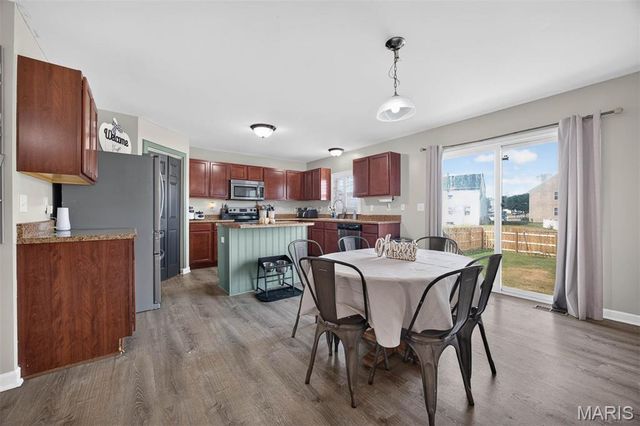 3856 Winward Way Drive, Belleville, IL 62226