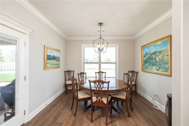 2661 W Vanike Drive, Fayetteville, AR 72704
