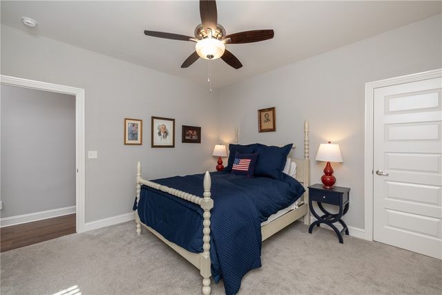 2661 W Vanike Drive, Fayetteville, AR 72704