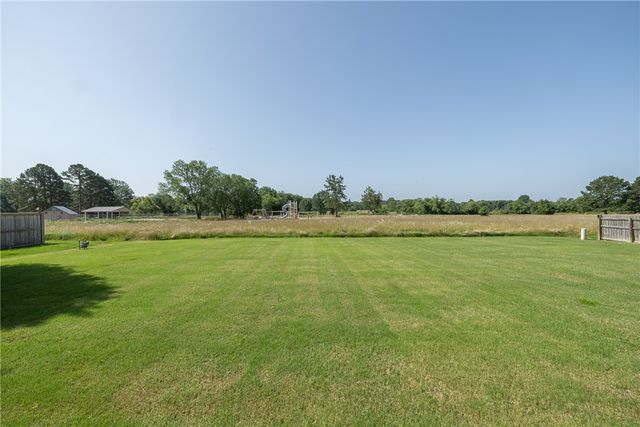 2661 W Vanike Drive, Fayetteville, AR 72704