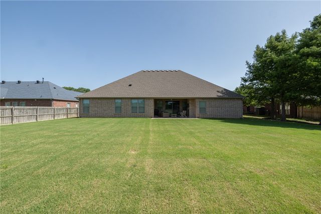 2661 W Vanike Drive, Fayetteville, AR 72704