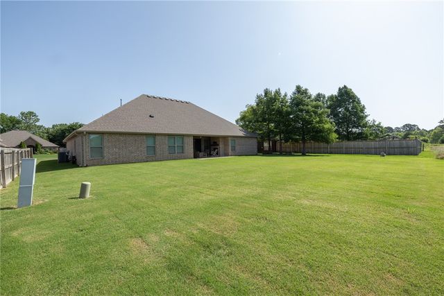 2661 W Vanike Drive, Fayetteville, AR 72704
