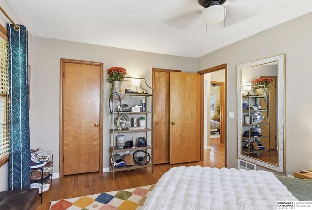 1709 N 55th Street, Omaha, NE 68104