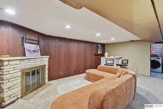 1709 N 55th Street, Omaha, NE 68104