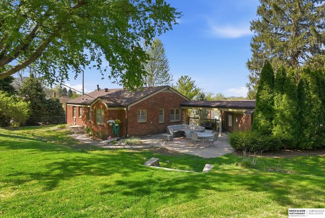 1709 N 55th Street, Omaha, NE 68104