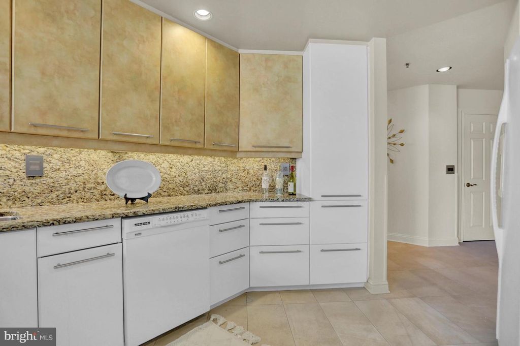 3704 N CHARLES #403, Baltimore, MD 21218