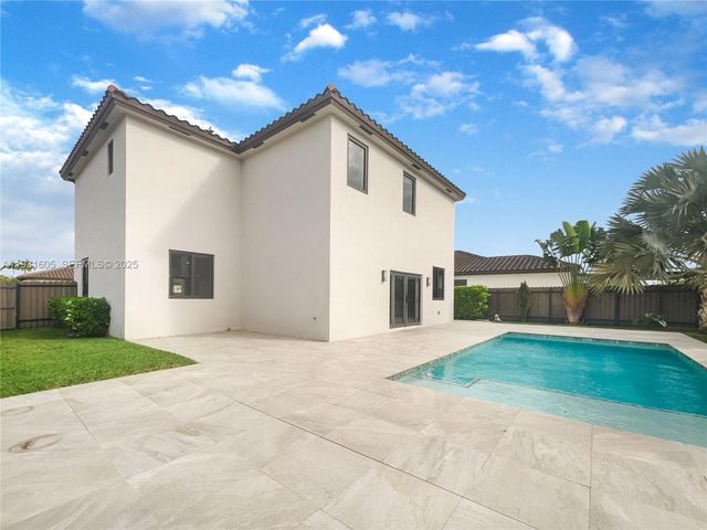 12856 SW 227th St, Miami, FL 33170