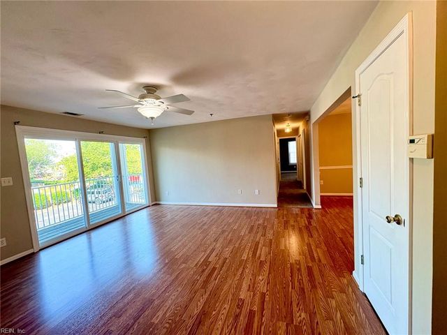 2204 Lesner Cres Apt 200, Virginia Beach, VA 23451