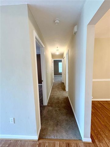 2204 Lesner Cres Apt 200, Virginia Beach, VA 23451