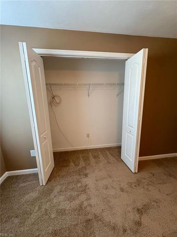 2204 Lesner Cres Apt 200, Virginia Beach, VA 23451