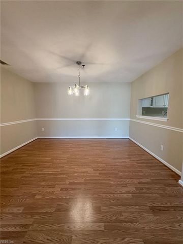 2204 Lesner Cres Apt 200, Virginia Beach, VA 23451