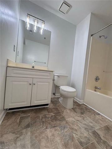 2204 Lesner Cres Apt 200, Virginia Beach, VA 23451