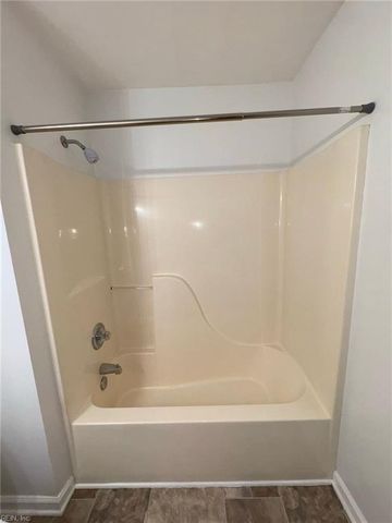 2204 Lesner Cres Apt 200, Virginia Beach, VA 23451
