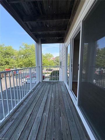 2204 Lesner Cres Apt 200, Virginia Beach, VA 23451