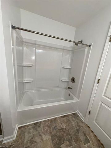 2204 Lesner Cres Apt 200, Virginia Beach, VA 23451