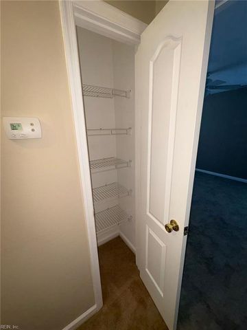 2204 Lesner Cres Apt 200, Virginia Beach, VA 23451