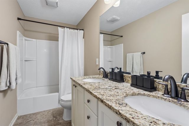 345 Dunham Drive, Waukee, IA 50263