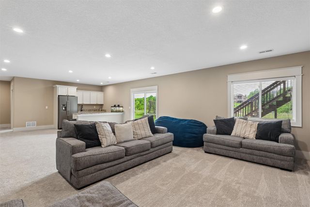 345 Dunham Drive, Waukee, IA 50263